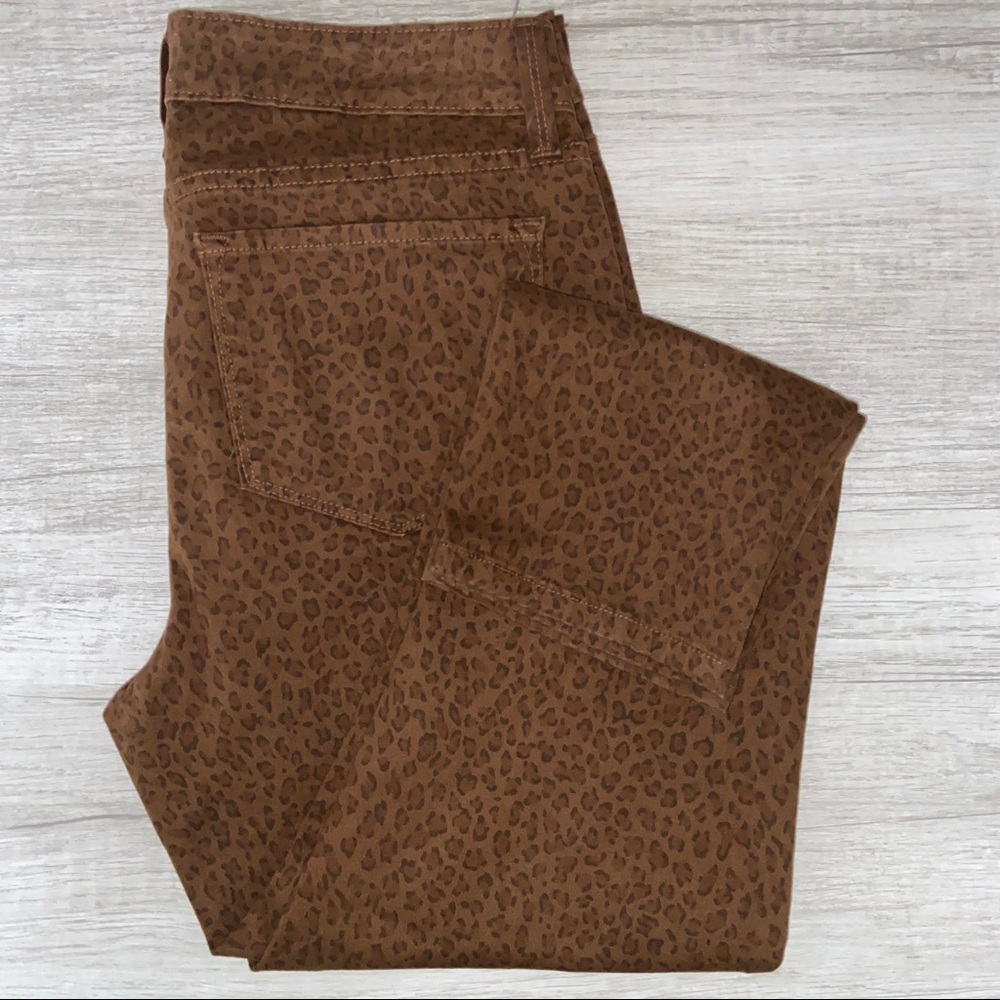 NYDJ Leopard Ankle Jean - Picture 3 of 8